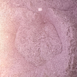 Pink Latte Monbana – Boisson lactée rose gourmande goût fruits rouges