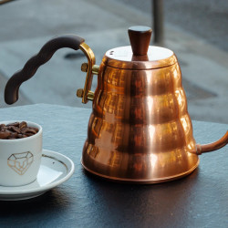 Bouilloire Hario Buono Kettle Cuivre 900ml – Slow Coffee | Cafés Gonéo
